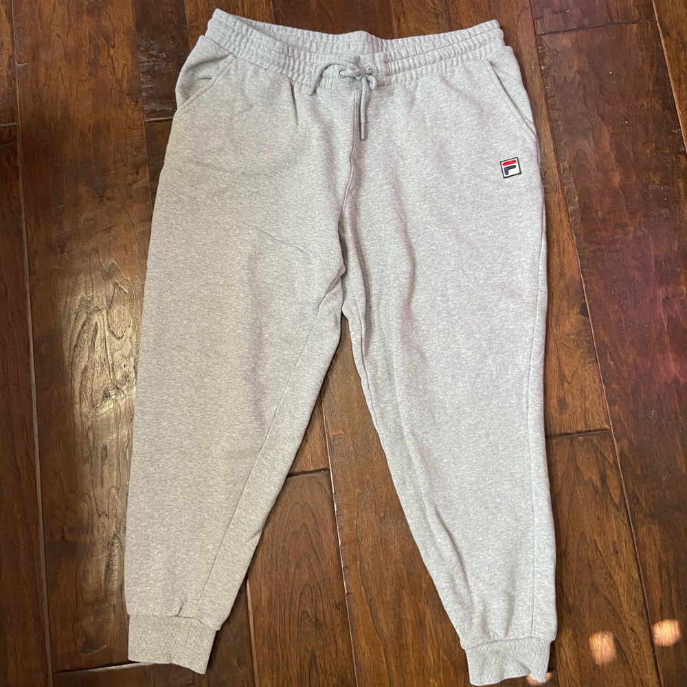 Grey Fila sweatpants size xl